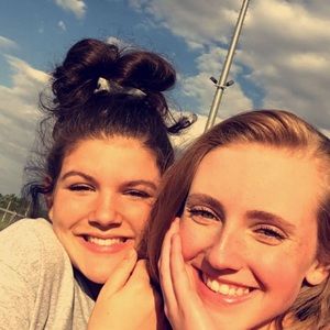 Meet your Posher, Christina